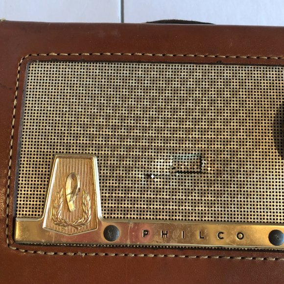 VINTAGE Philco E-675-124 Radio with Leather Case #F31 - Picture 3 of 10